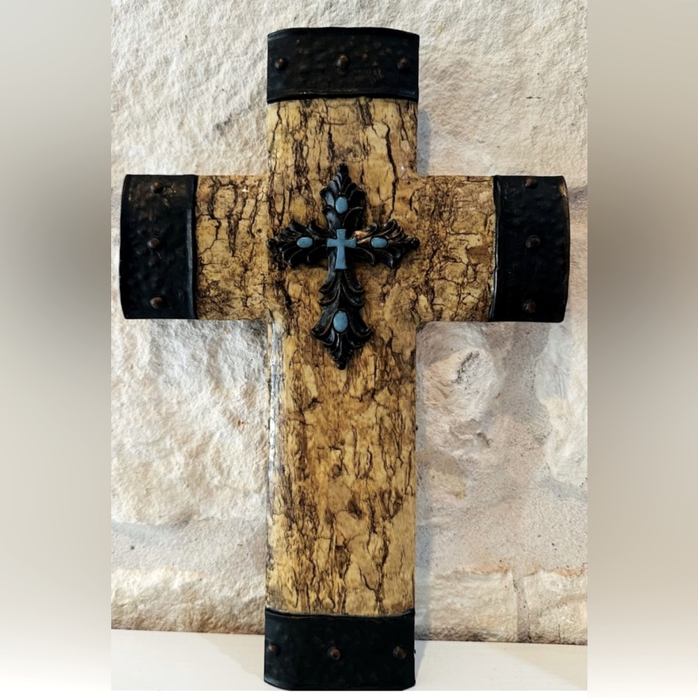 Ornate Cross Wall Hanging